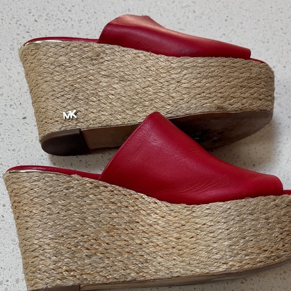 Michael Kors Red Leather Cunningham wedge sandals sz 5 1/2 - Picture 6 of 10
